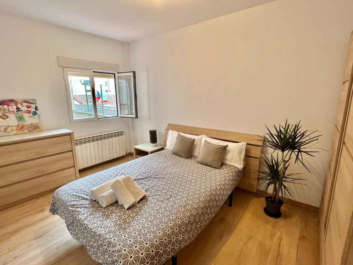 Close To Gran Via Centro Familiar Con Wifi By Apartamentos Logroño Exteriör bild