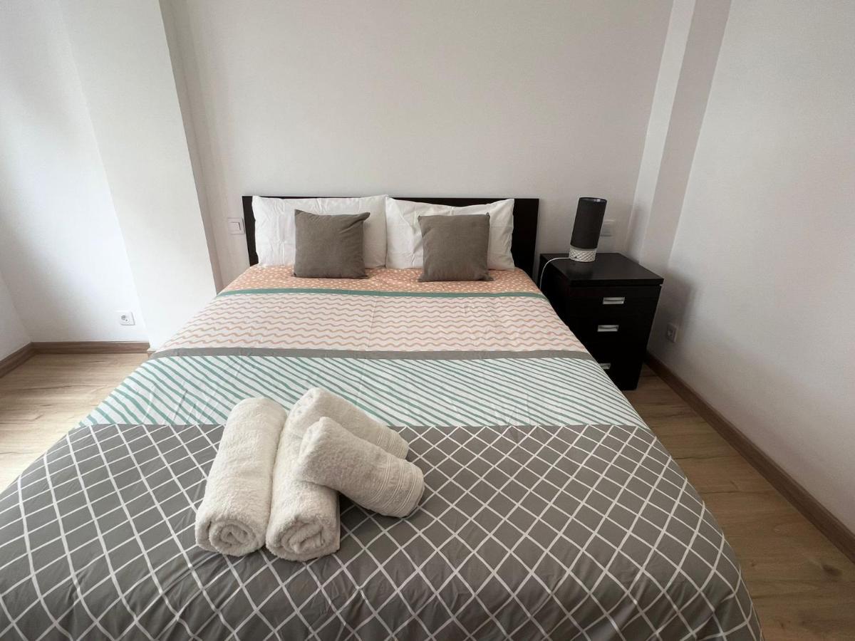 Close To Gran Via Centro Familiar Con Wifi By Apartamentos Logroño Exteriör bild